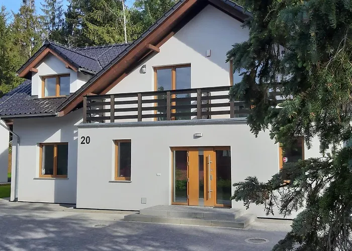 Aston -domek Przy Lesie, Przestronny,